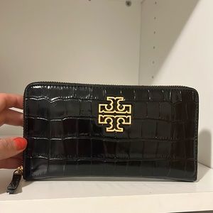 Tory Burch Black Wallet